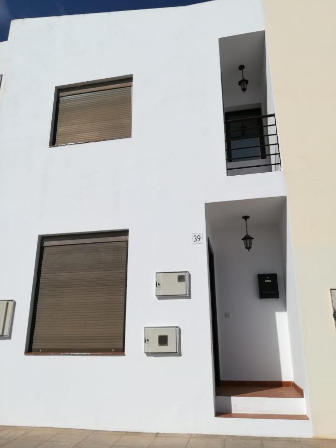 Vivienda Compartida Tajaraste Apartment Arrecife  Exterior photo