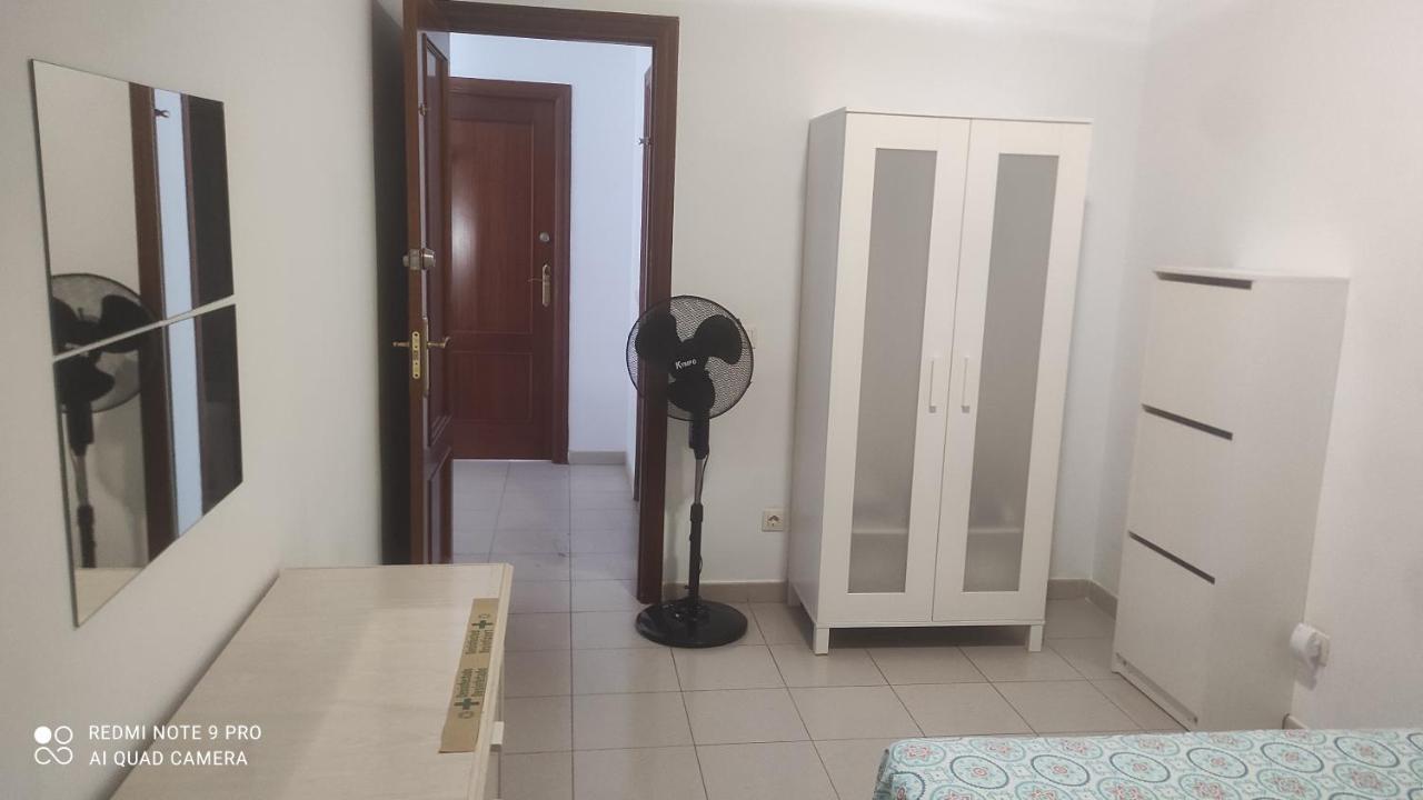 Vivienda Compartida Tajaraste Apartment Arrecife  Exterior photo
